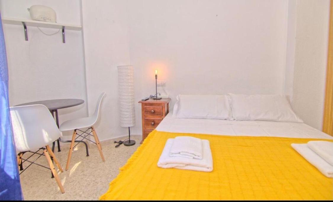 Low Cost Rooms Malaga River 외부 사진