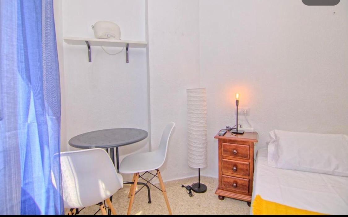 Low Cost Rooms Malaga River 외부 사진