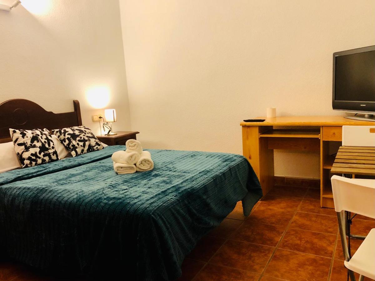 Low Cost Rooms Malaga River 외부 사진