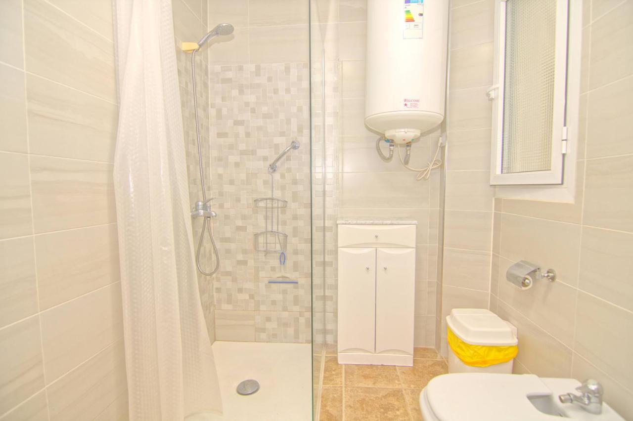 Low Cost Rooms Malaga River 외부 사진
